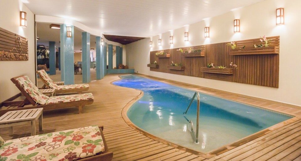 piscina hotel wetiga bonito