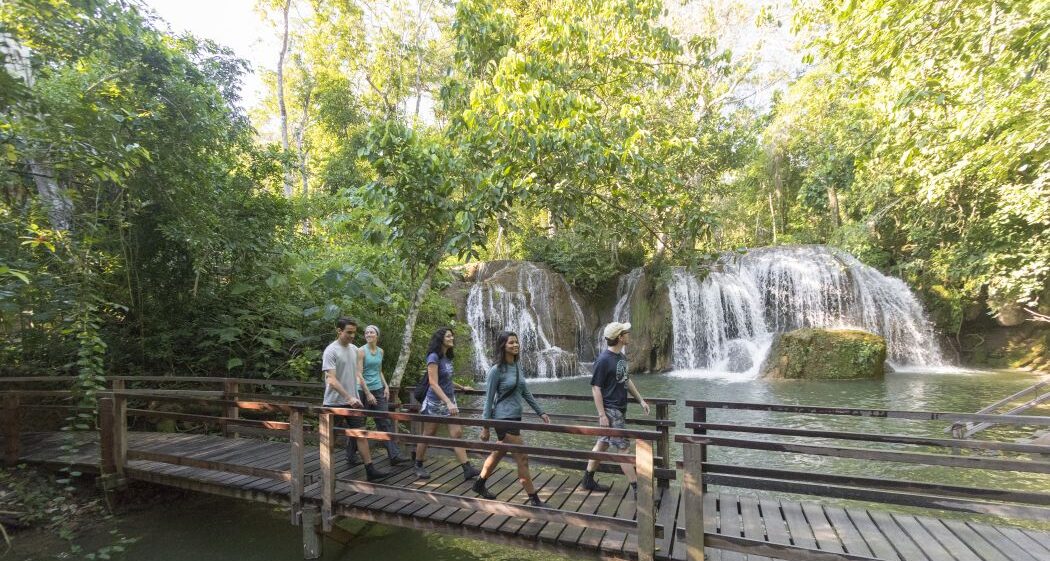 cachoeira estancia mimosa em bonito ecoturismo