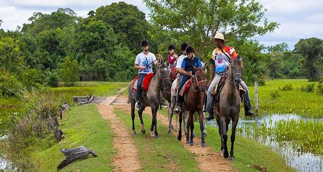 tour cavalo pousada piuval pantanal norte